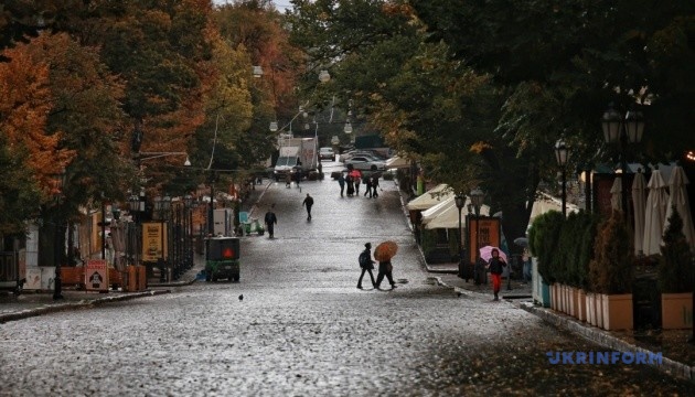 Синоптики прогнозують цього тижня дощі у більшості регіонів України