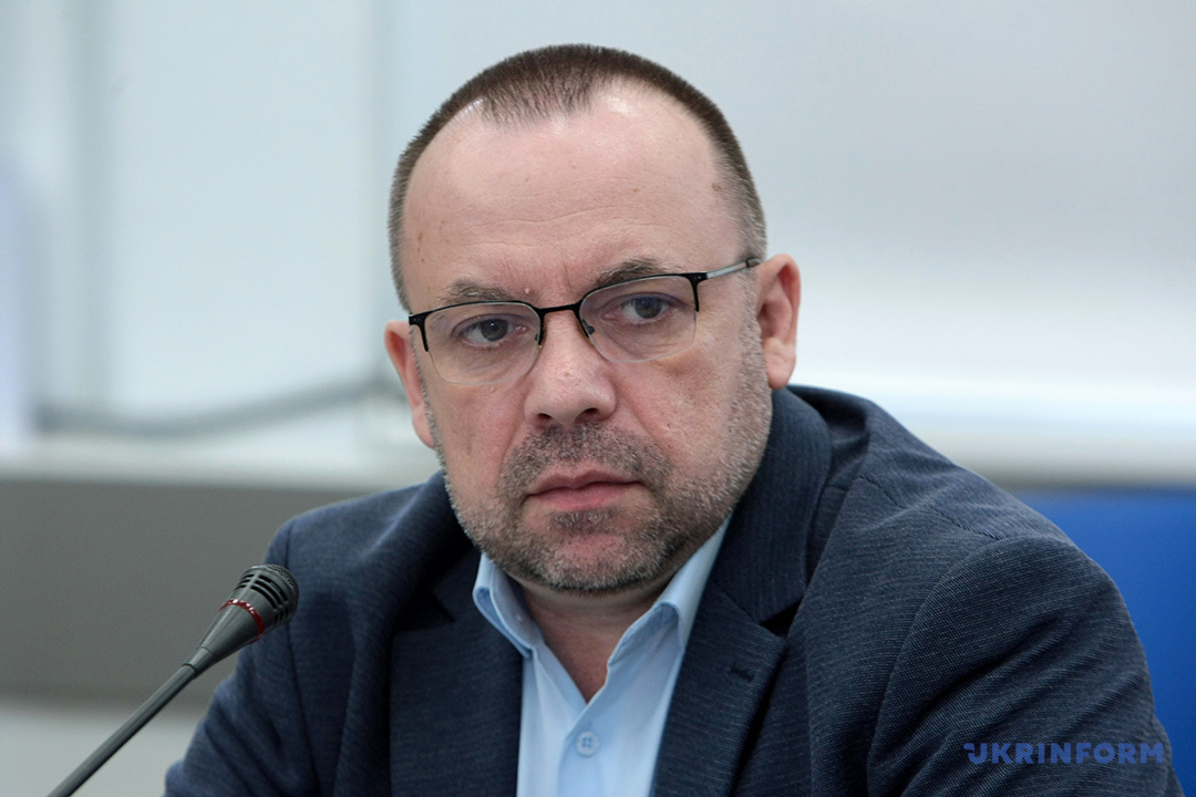 Анатолій Яловий