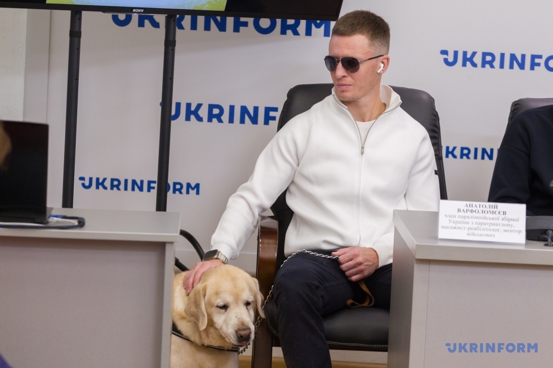 Анатолій Варфоломєєв Анатолій Варфоломєєв