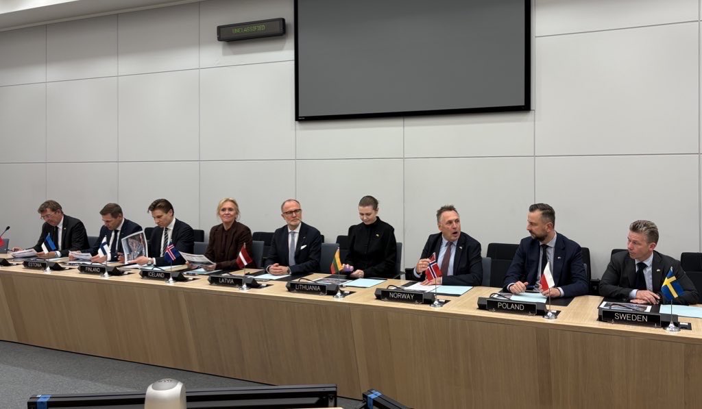 Польща підписала угоду з країнами Скандинавії й Балтії про розбудову навчального центру для ЗСУ