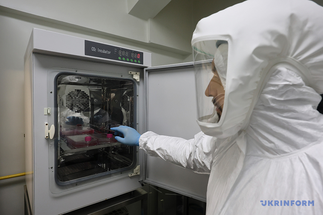 вуглекислотний інкубатор