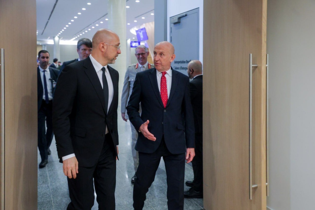 Міністри оборони України та Великої Британії - Денис Шмигаль і Джон Гілі