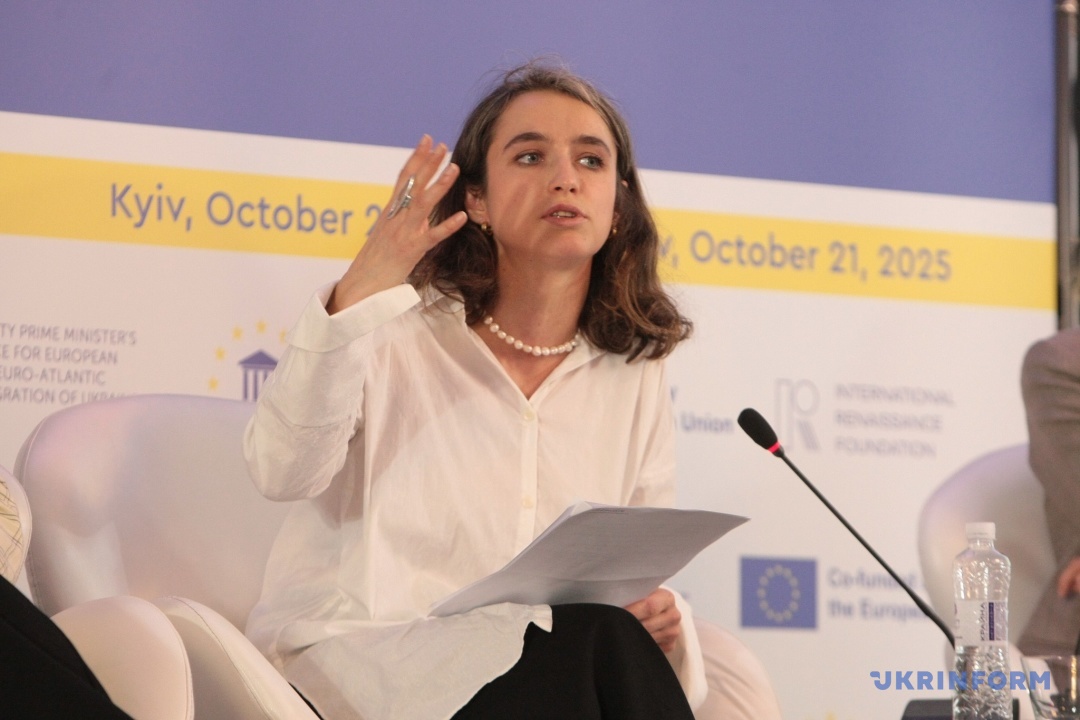 Анастасія Почумбан Анастасія Почумбан