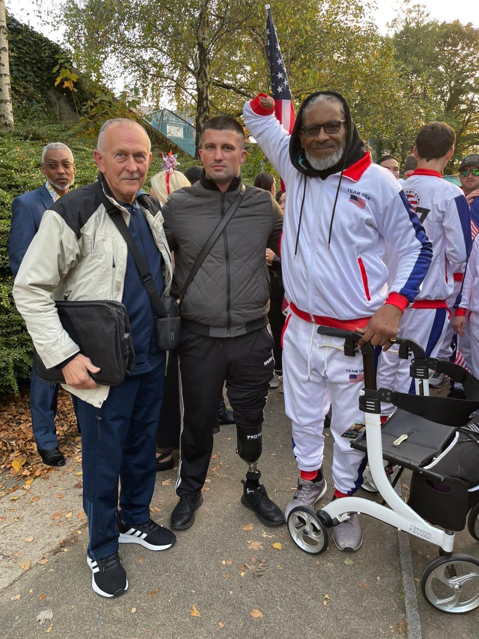 Головний тренер збірної команди Олександр Сліпченко, чемпіон світу в адаптивному розділі єдиноборств майор Владислав Горнодь, срібний призер Уилліс Мортон (США)