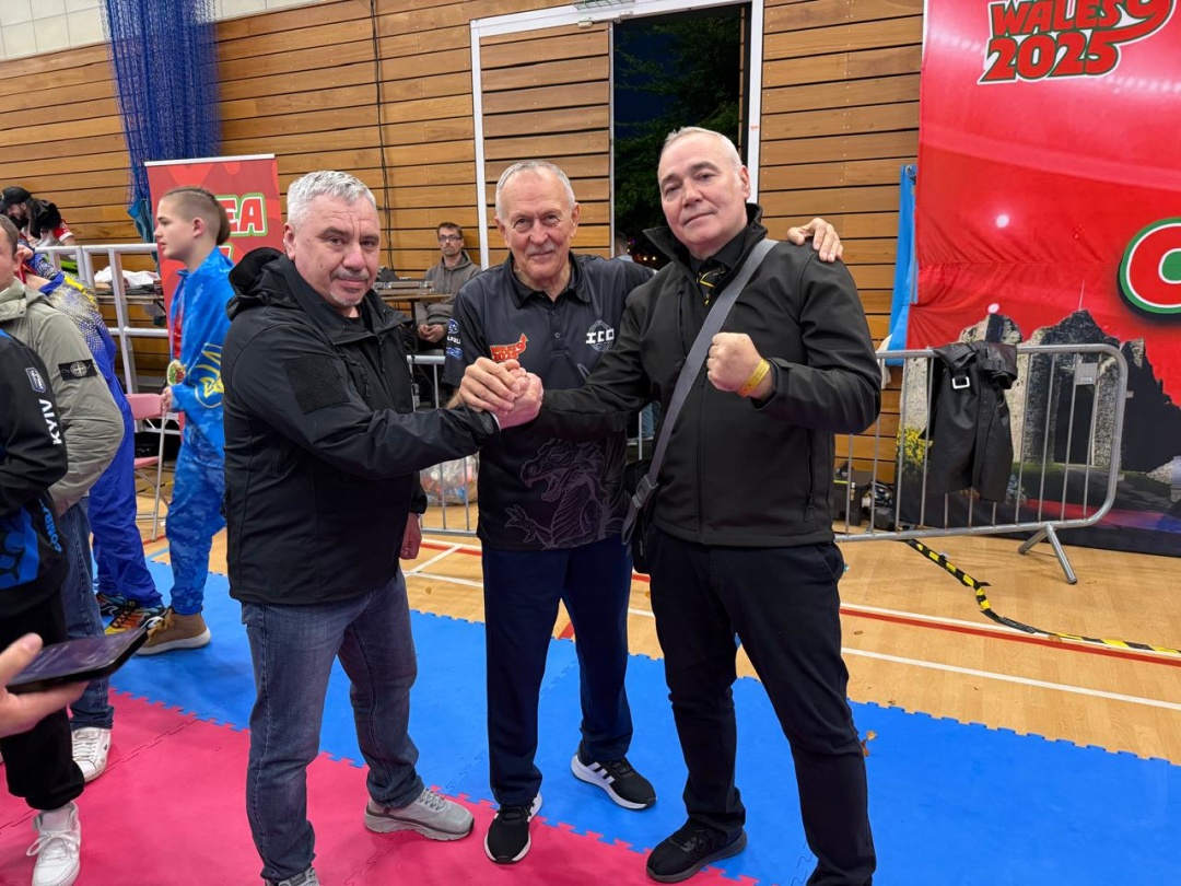 Почесний президент Всеукраїнської асоціації «Комбат самозахист ІСО» Микола Зенцев, президент-головний тренер Олександр Сліпченко, президент всесвітньої асоціації «Combat self defense ICO» Ендрю Хеннесі