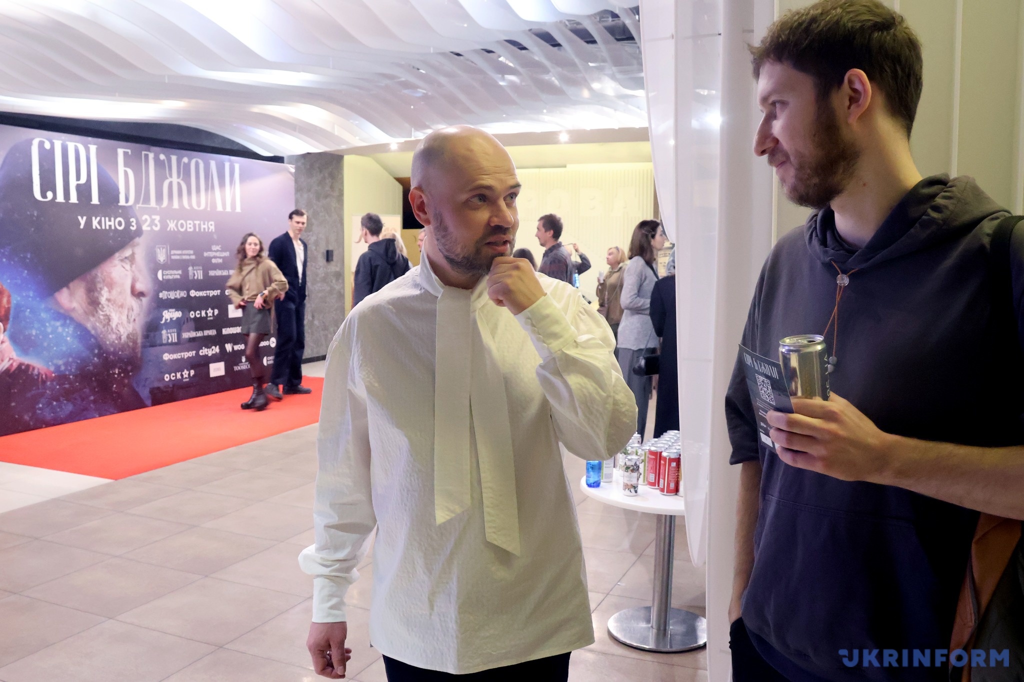режисер фільму «Сірі бджоли» Дмитро Мойсеєв режисер фільму «Сірі бджоли» Дмитро Мойсеєв
