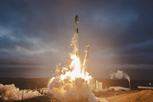 SpaceX побила свій рекорд космічних запусків - 165 польотів за рік