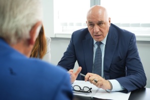 Міністр оборони Італії прокоментував зусилля керівництва України у протидії корупції