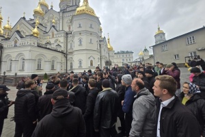 Provocations disrupt searches at Pochaiv Lavra in Ternopil region