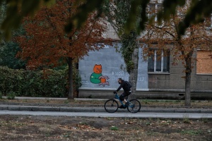 Guerre en Ukraine : Sept adultes et un adolescent blessés dans les frappes matinales russes sur Kherson 