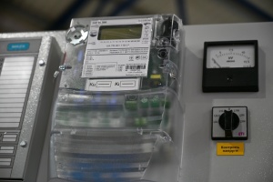 У Дніпрі мешканці будинків напали на енергетиків, які прийшли відключати світло за графіком