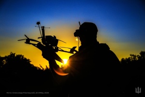 Obrona przeciwlotnicza zneutralizowała 93 z 126 rosyjskich dronów, trafienia odnotowano w dziesięciu lokalizacjach

