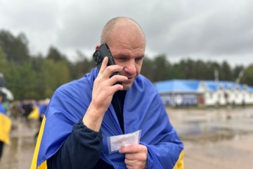 Prisoner exchange: 185 Ukrainian soldiers, 20 civilians return home