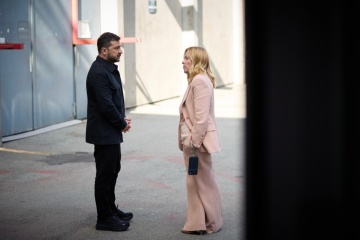 Selenskyj bespricht mit Meloni Risiken durch russische Drohnen für Europa