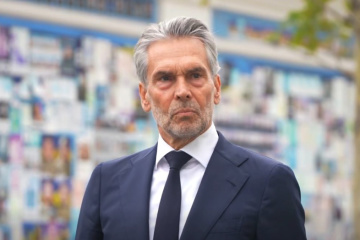 スホーフ蘭首相、キーウに到着　ゼレンシキー宇大統領と戦死者追悼