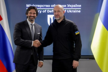 スロバキア、ウクライナに地雷除去車や輸送車両を提供へ