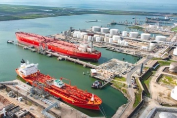 Ukraine's attacks on oil refineries forced Russia to maximize oil exports - Bloomberg