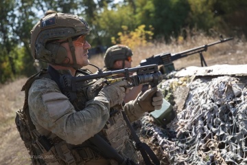 Militär: ukrainische Einheiten halten Stellungen in Myrnohrad