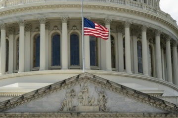 Washington met en pause de nouvelles sanctions contre Moscou et freine l’usage des avoirs russes gelés