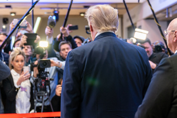 Donald Trump confirme que les États-Unis ont renoncé à organiser rapidement un sommet avec Vladimir Poutine en Hongrie