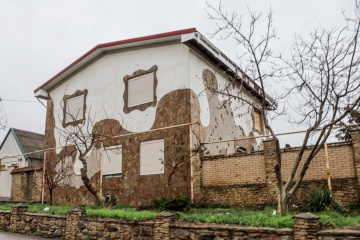 Russian strikes leave two dead, nine injured in Kherson region 