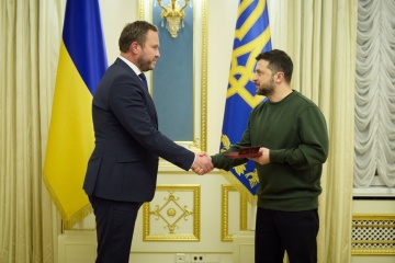 Selenskyj bespricht mit estnischem Außenminister Verteidigungsunterstützung der Ukraine und Sanktionen gegen Russland