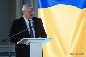 Le chef de la diplomatie ukrainienne souligne que Kyiv saisira toute opportunité pour parvenir à une paix juste