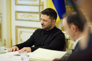 Selenskyj: es gebe aktuell keine Einkreisung von Pokrowsk, die Lage dort unter Kontrolle der ukrainischen Armee 