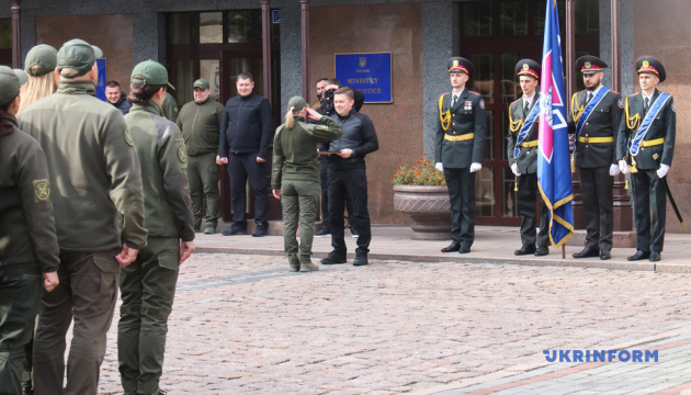 У Києві урочисто вручили первинні офіцерські звання співробітникам пенітенціарної служби