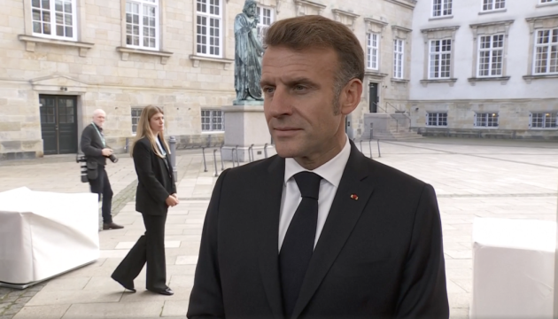 Макрон застерігає: Порушники повітряного простору ЄС можуть отримати удари у відповідь