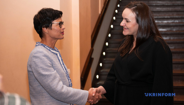 Бережна обговорила з єврокомісаркою Кос захист і відновлення української культурної спадщини