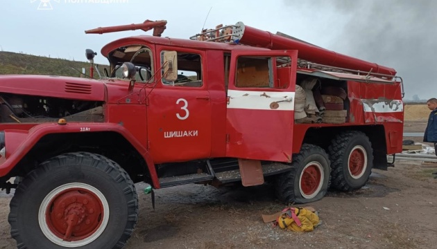 Rescue workers come under repeat Russian strike in Poltava region