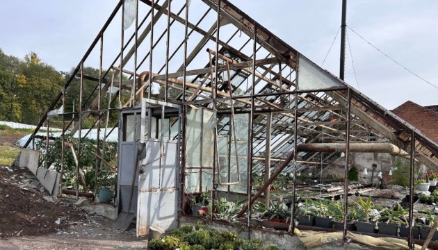 У Полтаві обстрілом пошкоджені 17 будинків та комунальні теплиці