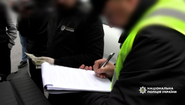 Затримали вінничанина, який за $18 тисяч хабаря «гарантував» чоловікові визнання непридатним до служби