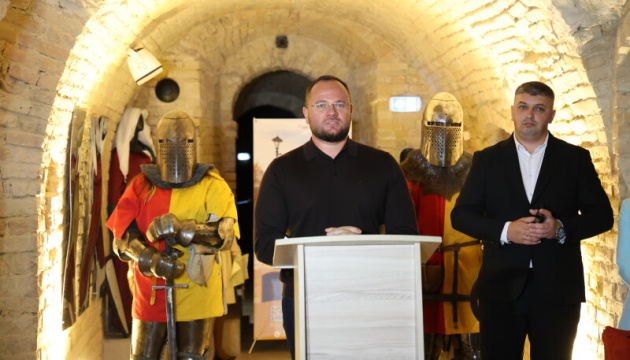 У Луцьку на благодійному аукціоні зібрали понад мільйон гривень для бригади «Любарт»