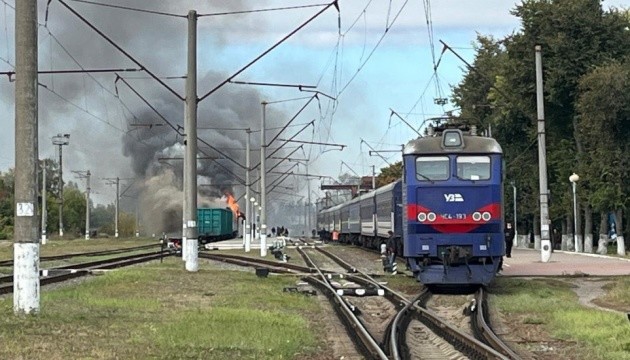 Світ повинен діяти жорсткіше: у Європі відреагували на російський обстріл залізничного вокзалу в Шостці