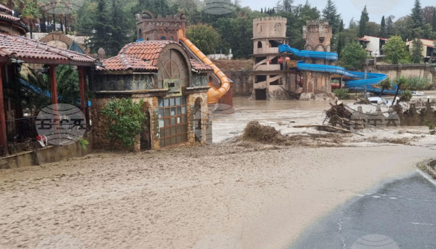 У Болгарії внаслідок негоди на узбережжі Чорного моря загинули троє людей