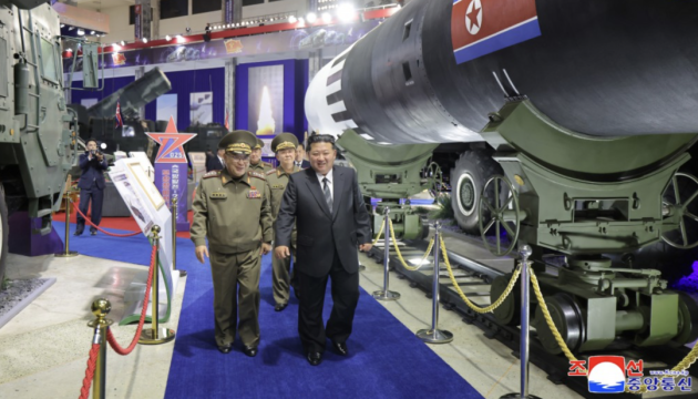 КНДР проводить масштабну виставку зброї