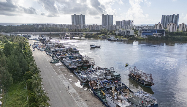 На півдні Китаю через наближення тайфуну евакуювали майже 300 тисяч людей