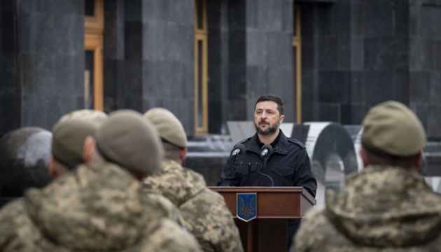 Зеленський вручив державні нагороди бійцям Сил ТрО