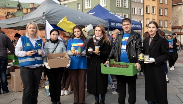 W Warszawie odbyła się akcja wsparcia ukraińskich obrońców