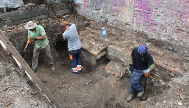 Археологи дослідили комплекс палацу Потоцьких у Франківську