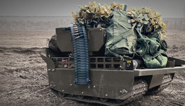 Оборонці Покровська вперше знищили дроном російський бойовий робот «Кур’єр»