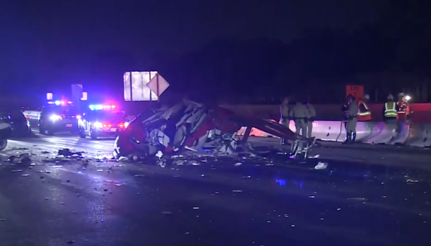 У США на автобан впав медичний гелікоптер, є постраждалі