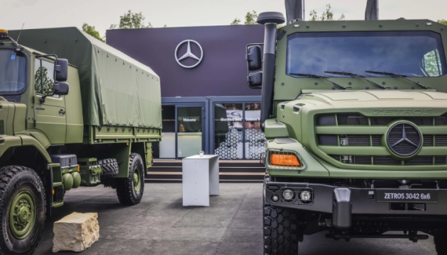 Daimler Truck liefert der Ukraine tausend Zetros-Lkw