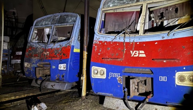 Ворог вночі вдарив по енергетичних та залізничних об’єктах у двох областях - Кулеба