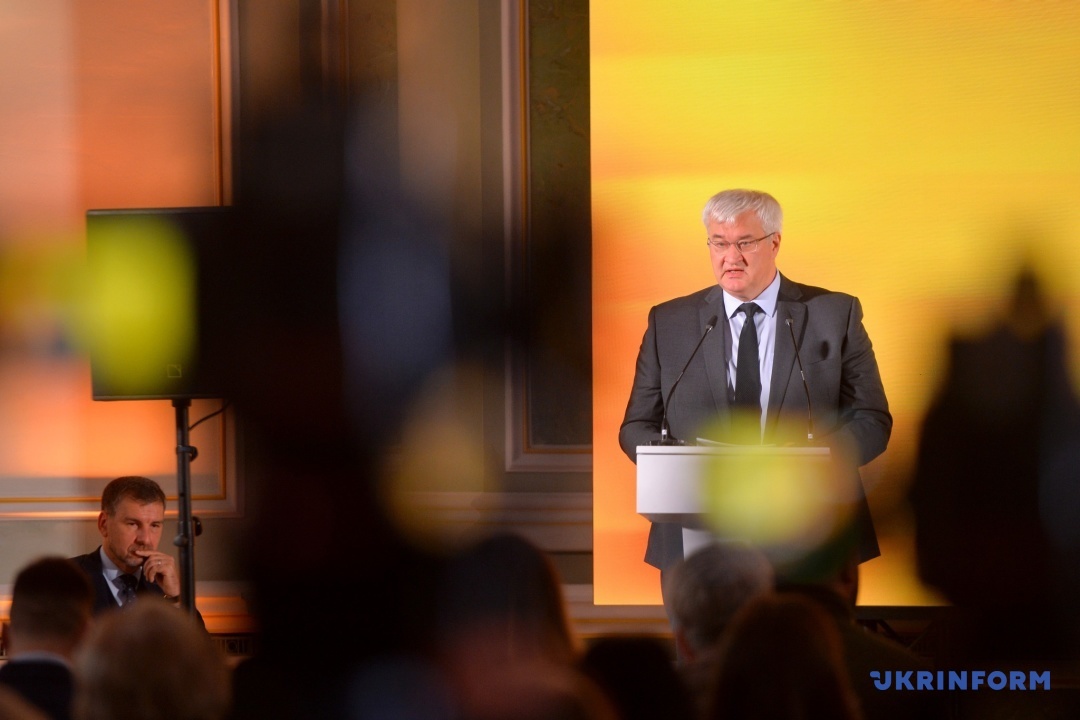 Нові представництва Українського інституту планують відкрити у чотирьох країнах - Сибіга