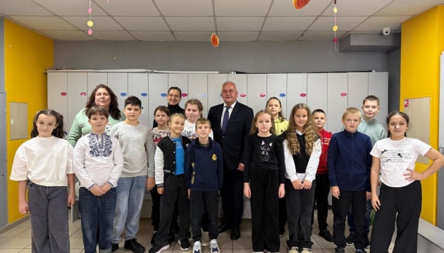 Посол відвідав першу українську приватну школу в Кишиневі