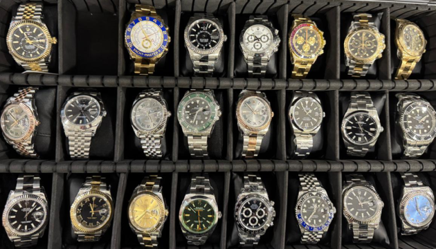 Через провідників поїзду «Варшава-Київ» контрабандою ввезли коштовності й годинники на $10 мільйонів