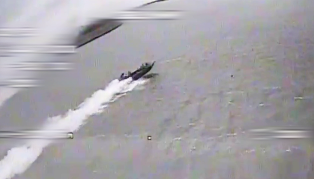 Ukrainian aerial reconnaissance units destroy Russian boat in southern Ukraine
